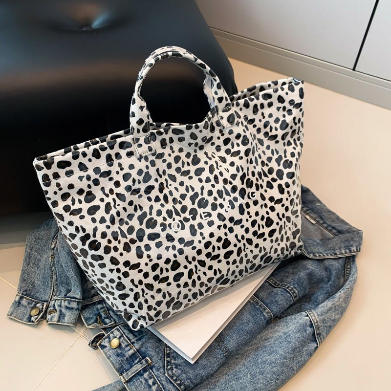 Larte Tote Leopard Handbag, Transparent PVC Beach Bag For Gym, Pool, And Travel With Inner Zipper Pocket - Buy That Thang
