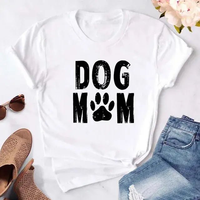 Cute Women's Dog Mom Graphic T-Shirt - Buy That Thang