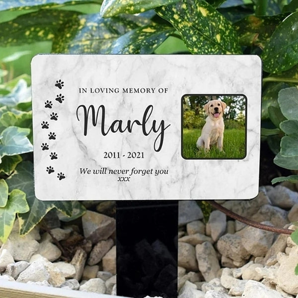 Custom Dog & Cat Memorial Garden Stake – Personalized Pet Grave Marker with Paw Prints