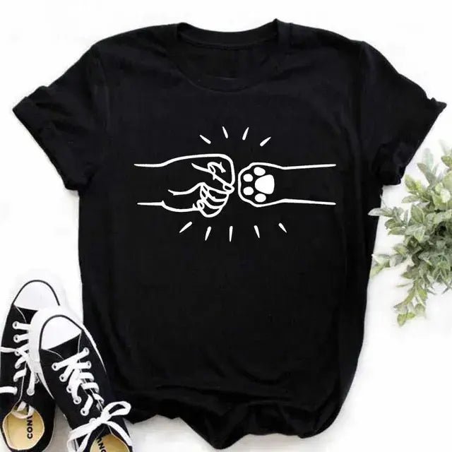 Cute Women's Dog Mom Graphic T-Shirt - Buy That Thang