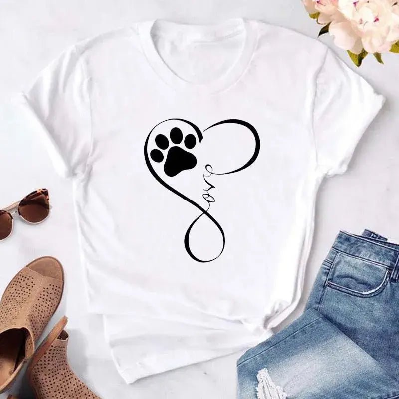 Cute Women's Dog Mom Graphic T-Shirt - Buy That Thang