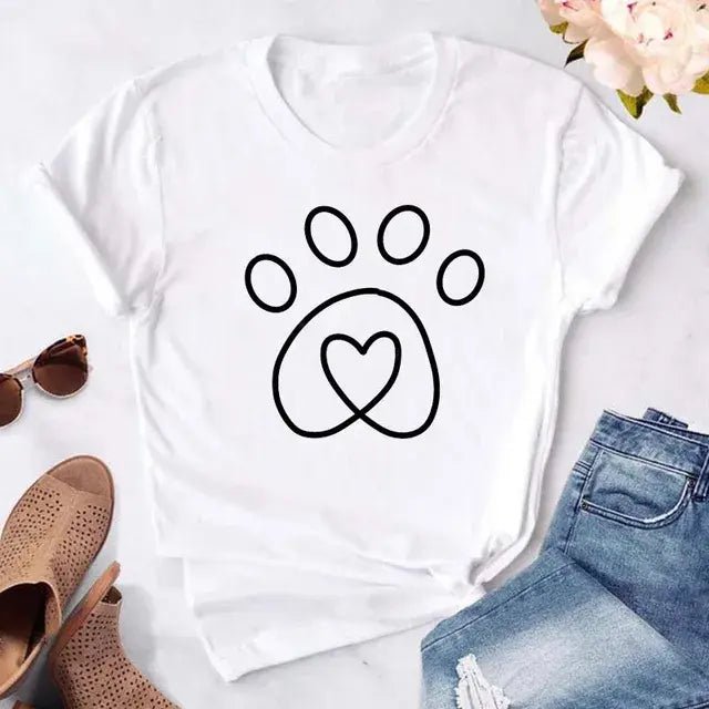 Cute Women's Dog Mom Graphic T-Shirt - Buy That Thang