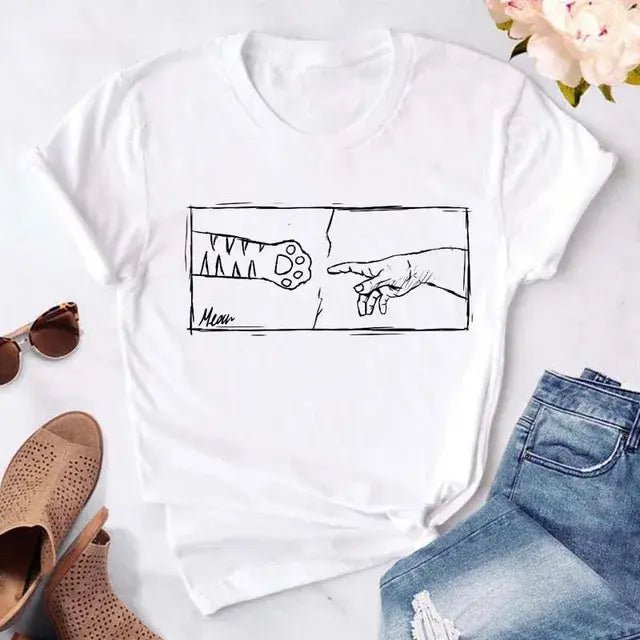 Cute Women's Dog Mom Graphic T-Shirt - Buy That Thang