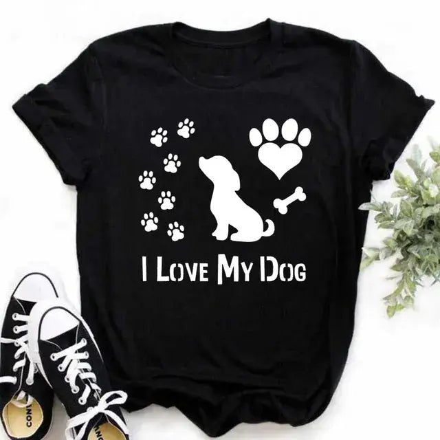 Cute Women's Dog Mom Graphic T-Shirt - Buy That Thang