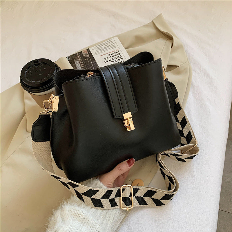 Wide Shoulder Strap Crossbody Bucket Bag