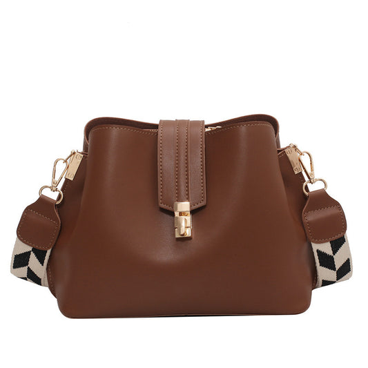 Wide Shoulder Strap Crossbody Bucket Bag