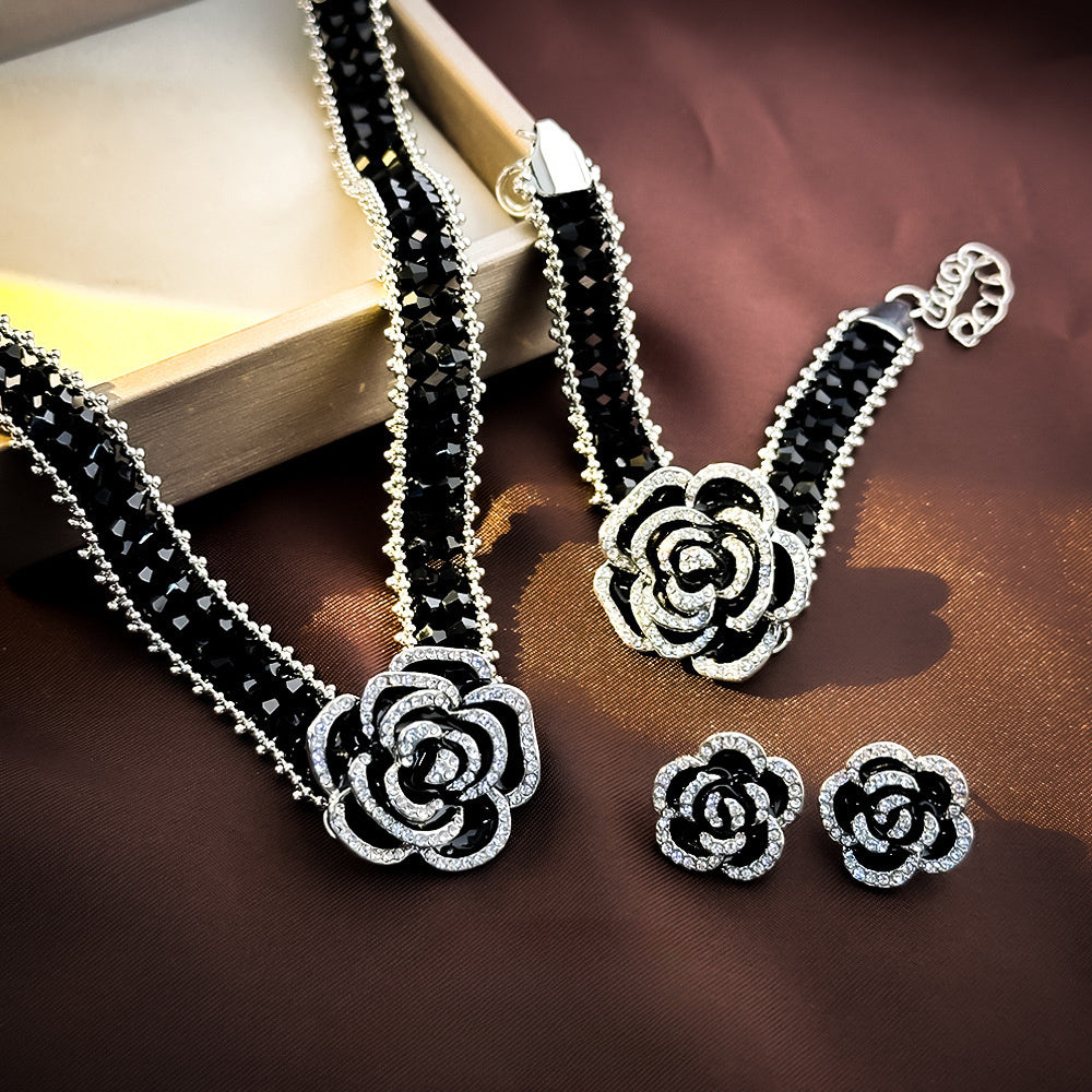 4pcs Elegant Black Rose Jewelry Set for Women, Featuring Shimmering Rhinestones And Beaded Accents, Including a Choker Necklace, Bracelet, And Earrings, Perfect for Special Occasions Or Formal Events, a Thoughtful Gift for Lo