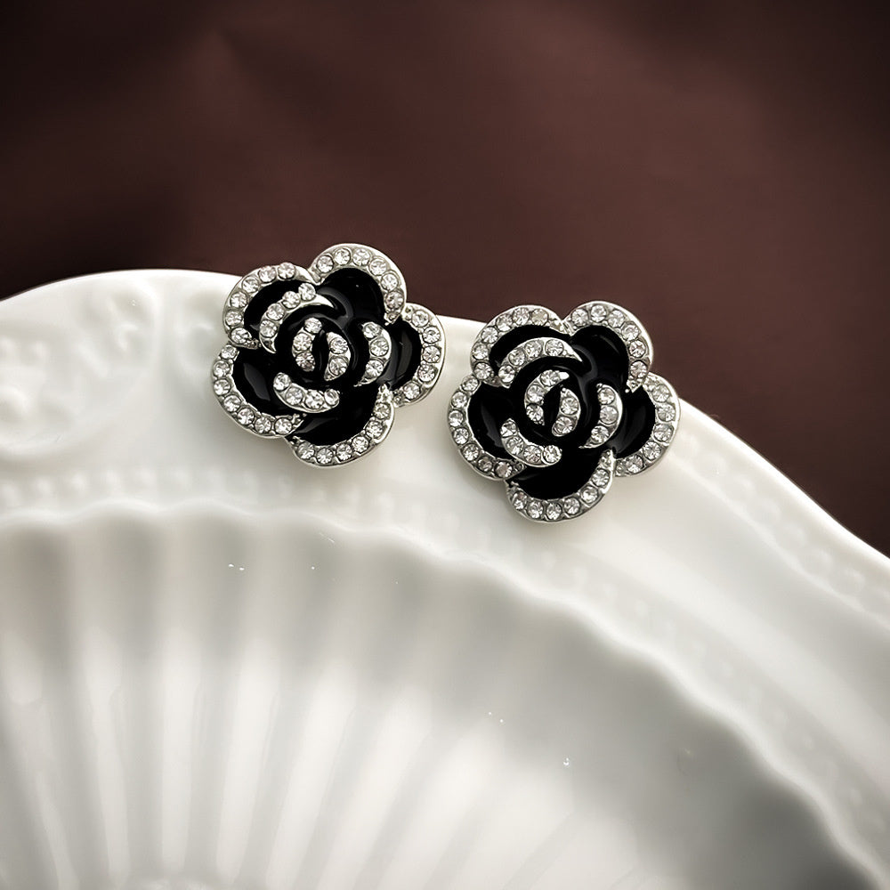 4pcs Elegant Black Rose Jewelry Set for Women, Featuring Shimmering Rhinestones And Beaded Accents, Including a Choker Necklace, Bracelet, And Earrings, Perfect for Special Occasions Or Formal Events, a Thoughtful Gift for Lo