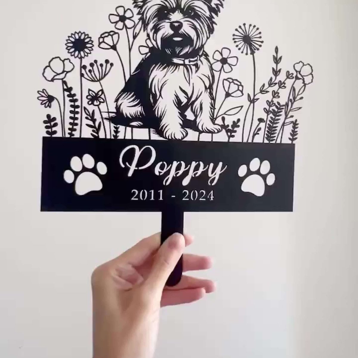 1pc Customizable Pet Memorial Garden Stake, Metal Dog Tribute Sign for Outdoor Funeral, Durable Iron Art Grave Marker, Uncharged, with Personalized Name & Year, for Golden Retriever, Labrador, Shepherd, Poodle, Dachshund, Bea - Buy That Thang