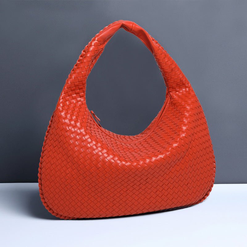 Crescent shaped women's bag hand woven hand - held dumpling bag fashionable single shoulder armpit bag - Buy That Thang