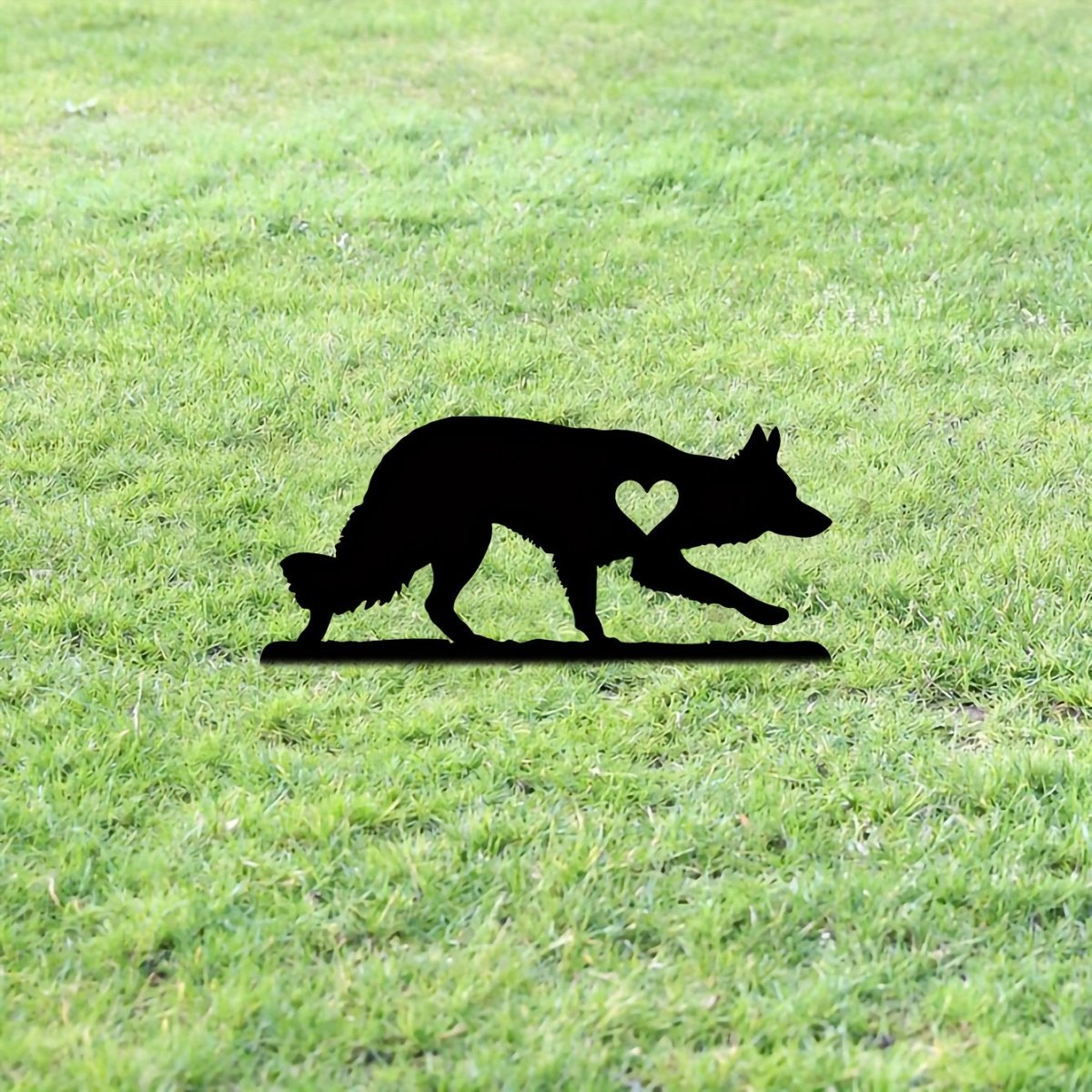 Iron Art Wolf Dog Silhouette Garden Stake: A Pet Commemorative for Outdoor Decoration - Buy That Thang