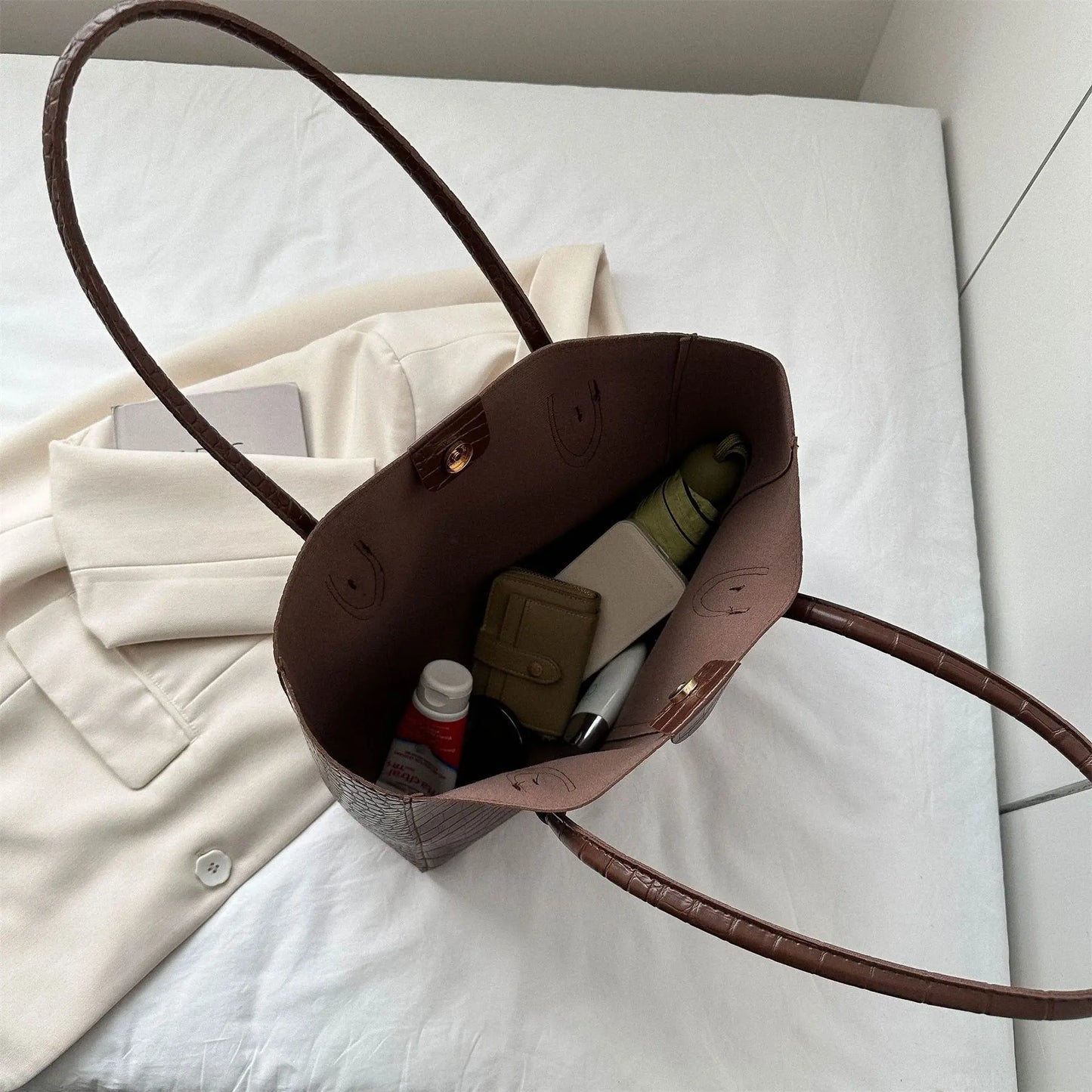 Fashion Crocodile Pattern Large Tote Bag Solid Color Women Shoulder Bags Luxury Pu Leather Lady Handbags Big Shopper Purses 2024 - Buy That Thang