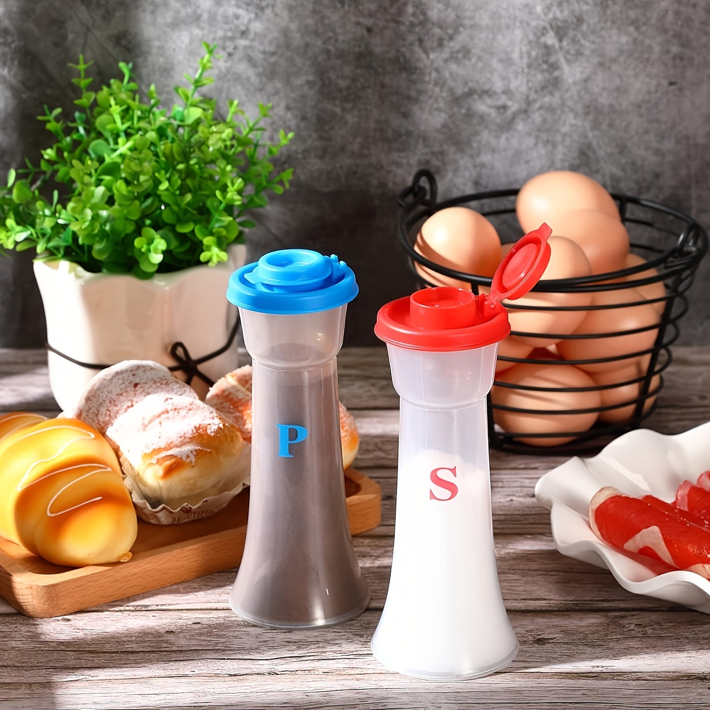 2pcs Durable Plastic Moisture-proof Salt And Pepper Shaker Set - Home, Restaurant, And Camping Essentials With Easy Tipping LIDS, Portable Seasoning Containers