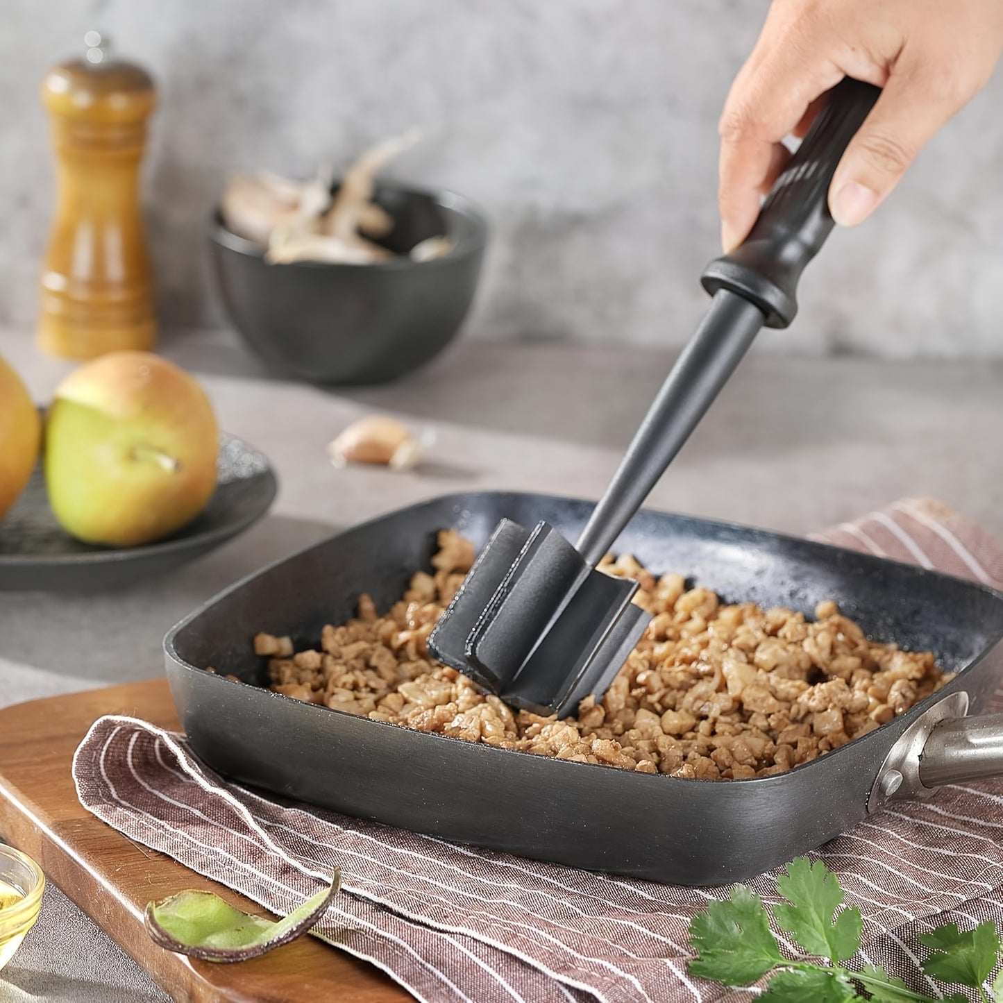 Upgraded Heavy-Duty Manual Meat Chopper & Masher with Heat-Resistant Non-Stick Nylon Head, Sharp Blades & Ergonomic Handle - Multi-Purpose Kitchen Tool for Ground Beef, Potatoes, Veggies, Food - Mincing, Chopping, Smashing -